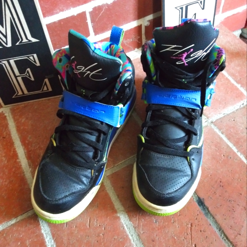 Jordon Flights sneakers